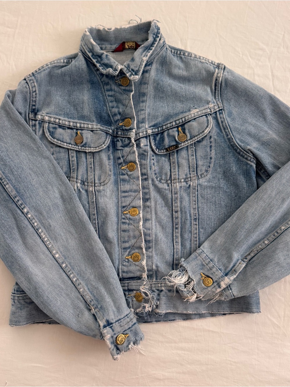 90s vintage Lee Light Blue Distressed Denim Jacket - Women
